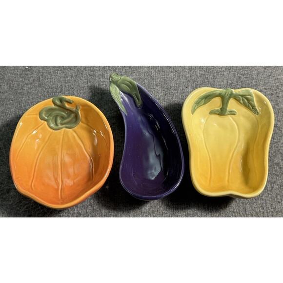 Williams Sonoma Jardin Potager Veggie Bowls - Pumpkin/Pepper/Eggplant - Set of 3 - Picture 2 of 8